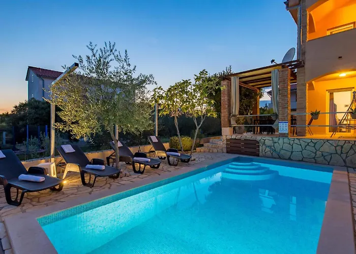Stunning In With Kitchen Pinezići