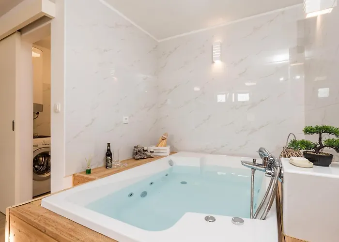 Stunning In With Kitchen *