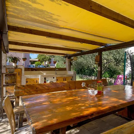 Stunning In With Kitchen Pinezici (Krk)