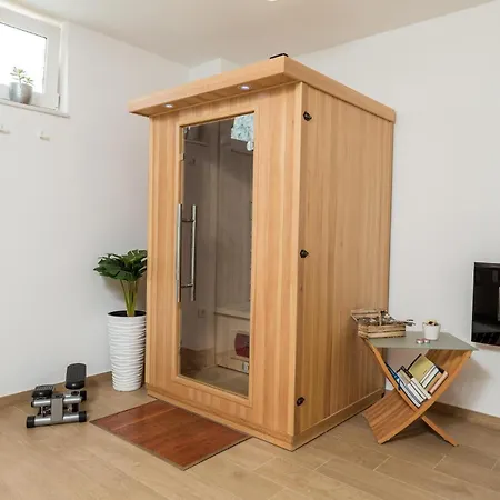 Stunning In With Sauna Pinezići