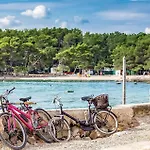 Stunning In With Sauna * Pinezići